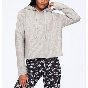 Victoria’s Secret Cropped Hooded Sweater W1